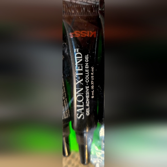 $170 retail Kiss nail x-tend gel 17 new tube's 85ML TTL - Picture 2 of 2
